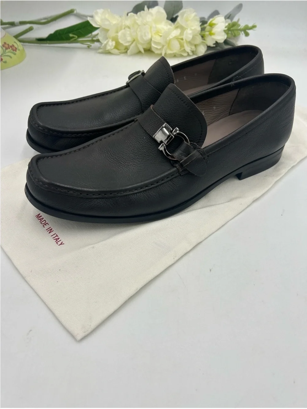 Men’s Salvatore, Ferragamo Gancini pebble grain loafers size 9E made in Italy